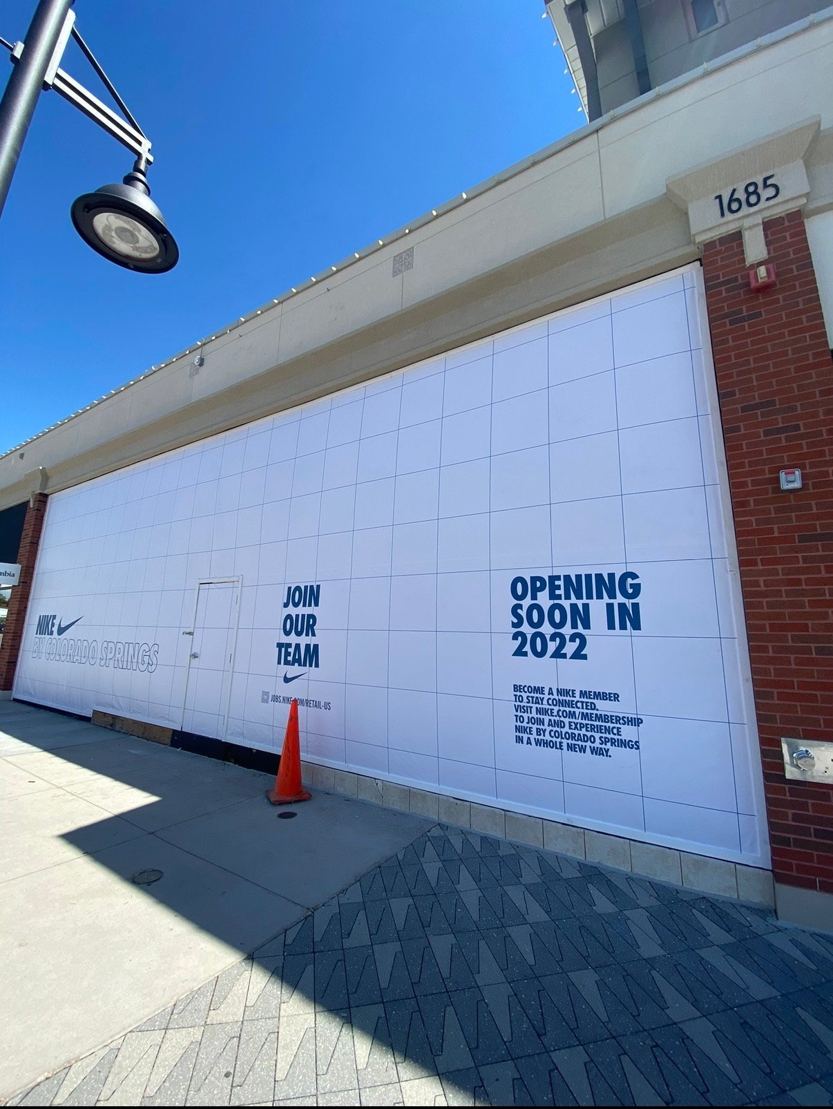 NIKE STORE BARRICADE GRAPHICS by Complete Graphic Solutions